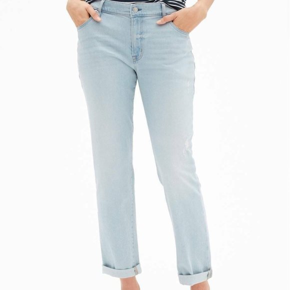 GAP Denim - NWT GAP Girlfriend Jeans Light Distressed HW9492